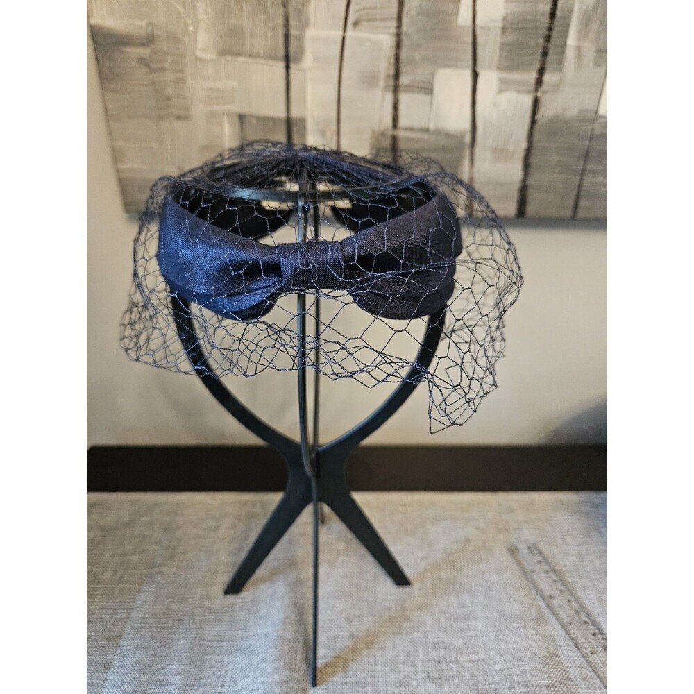 Vintage Navy Blue Pill Box Hat With Veil Netting